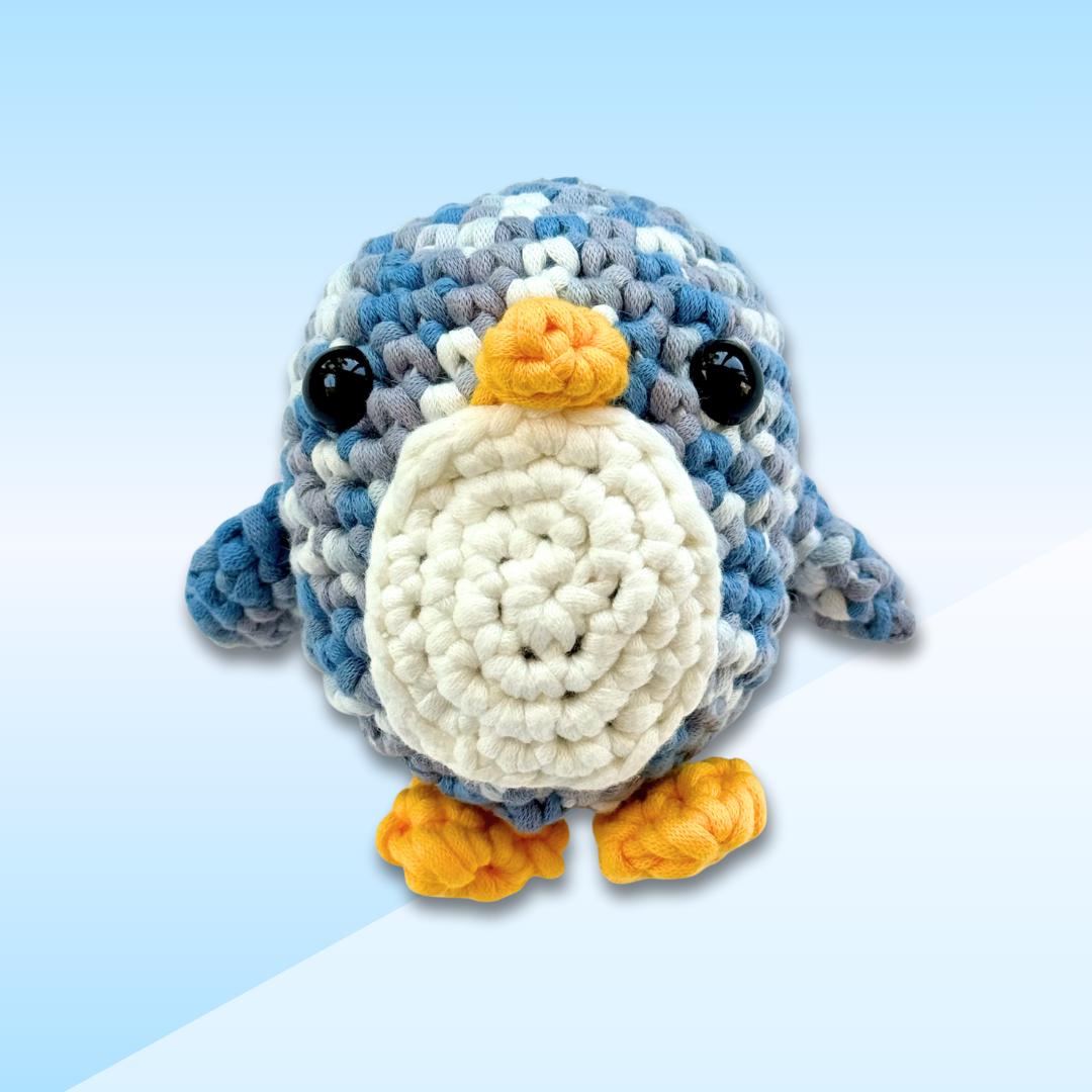 KelliDream Penguin Crochet Kit for Beginners – Amigurumi Kit with Magic Circle Tool & Left/Right Handed Video Tutorials